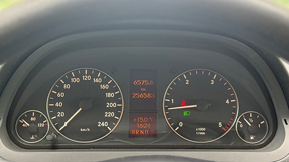 Mercedes-Benz A180 16 of 16