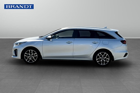 Kia Ceed 3 of 5