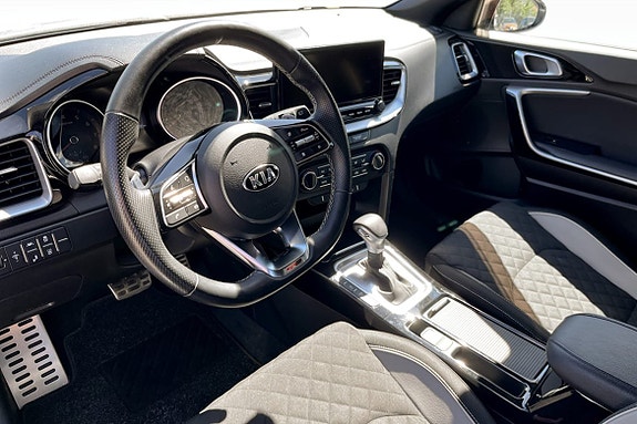 Kia Ceed 5 of 5
