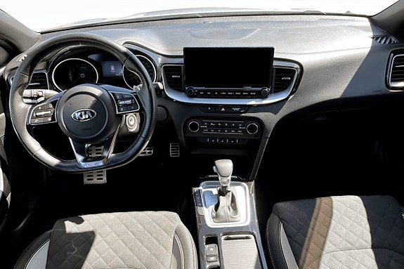 Kia Ceed 4 of 5