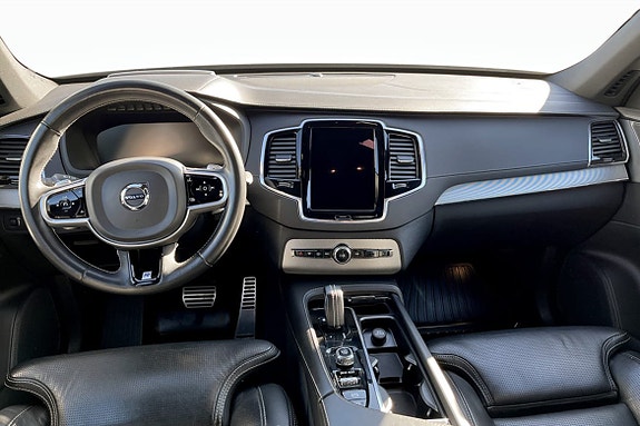 Volvo XC90 4 of 5