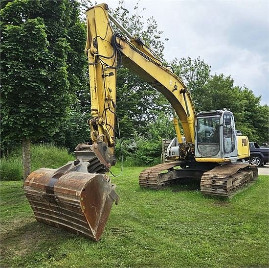 New Holland / Kobelco E215 - 22 ton 5 of 5