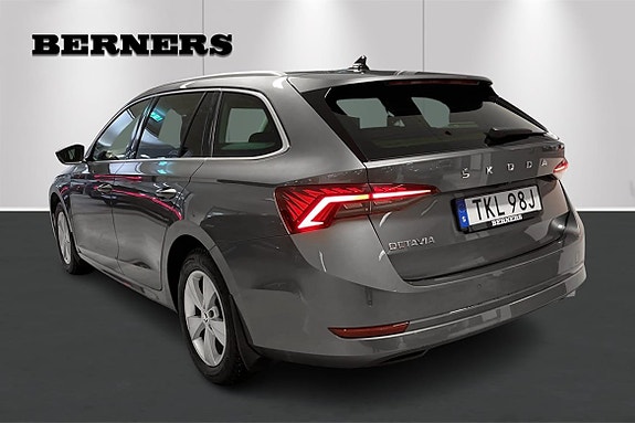 Skoda Octavia 3 of 5