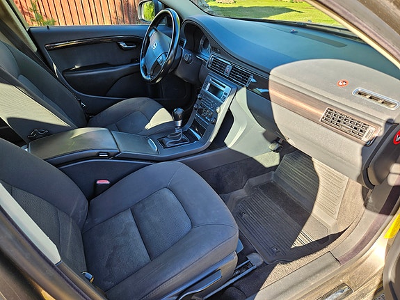 Volvo S80 2 of 3