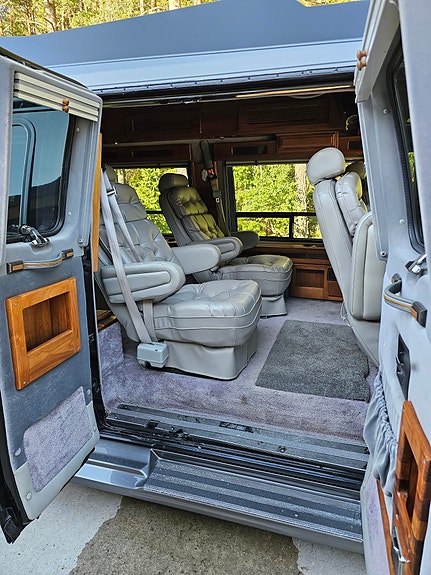 Chevrolet G20 4 of 5