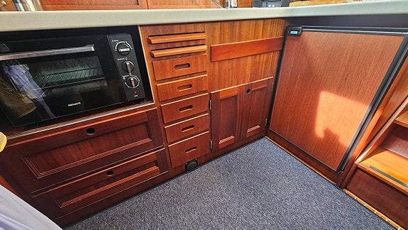 Storebro Royal Cruiser 40 2 x Volvopenta 270 hk Diesel 8 of 12