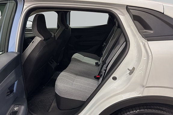 Renault Megane E-Tech 4 of 5