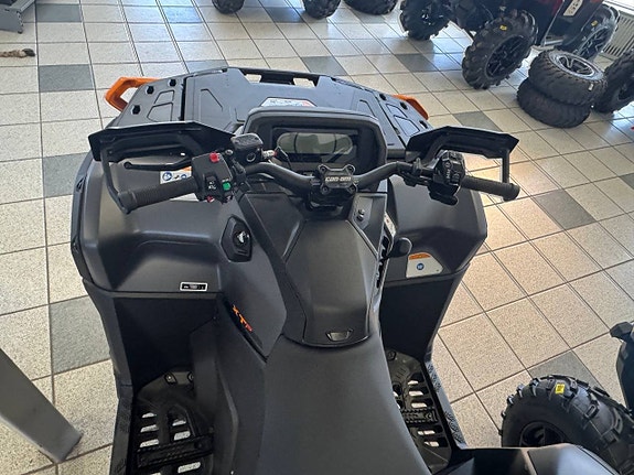 Can-Am Xt-p 1000 R 4 of 4
