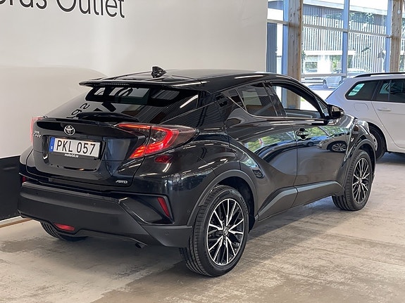 Toyota C-HR 7 of 17