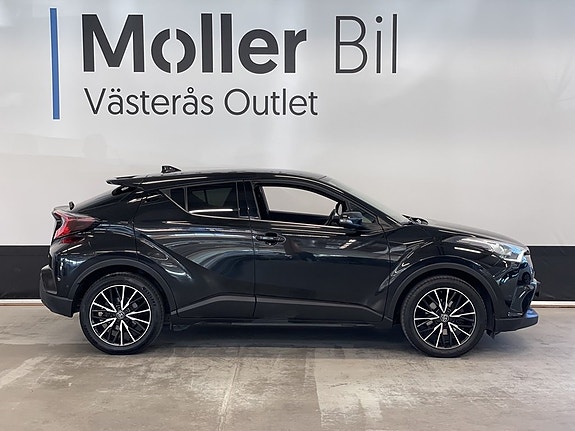Toyota C-HR 5 of 17