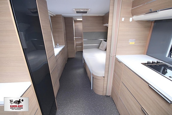 Adria Adora 753 UK 2 of 15