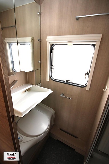Adria Adora 753 UK 14 of 15