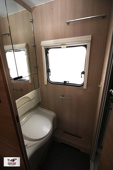 Adria Adora 753 UK 13 of 15
