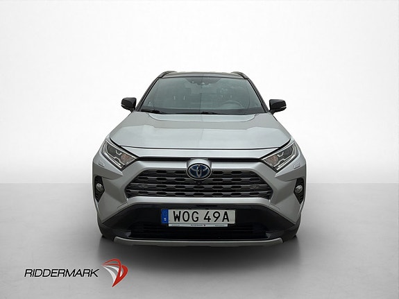 Toyota RAV4 2 of 5