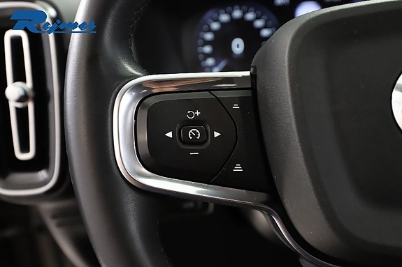 Volvo XC40 11 of 29