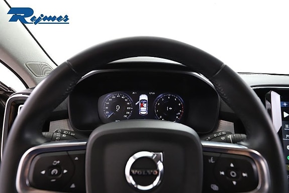 Volvo XC40 9 of 29