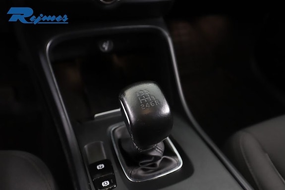 Volvo XC40 29 of 29