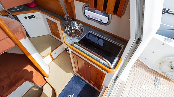 Nord Star 31 Patrol | Volvo Penta D6-370A-E, DPH-C 22 of 30