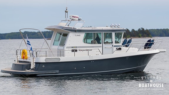 Nord Star 31 Patrol | Volvo Penta D6-370A-E, DPH-C 14 of 30