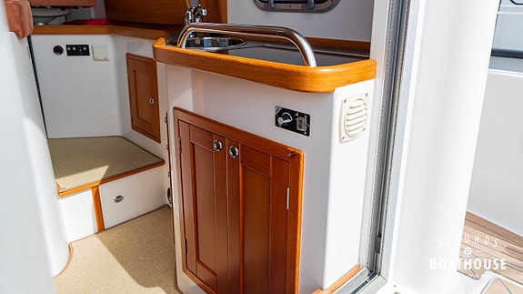 Nord Star 31 Patrol | Volvo Penta D6-370A-E, DPH-C 21 of 30