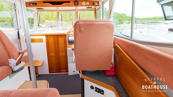 Nord Star 31 Patrol | Volvo Penta D6-370A-E, DPH-C 26 of 30