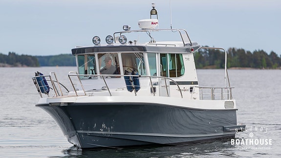 Nord Star 31 Patrol | Volvo Penta D6-370A-E, DPH-C 4 of 5