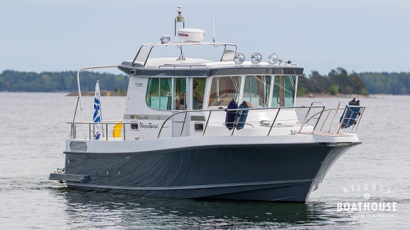 Nord Star 31 Patrol | Volvo Penta D6-370A-E, DPH-C 18 of 30