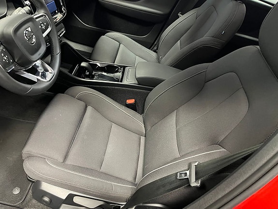 Volvo C40 4 of 5