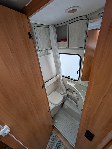 Adria 552 UK barnkammarvagn 5 of 7