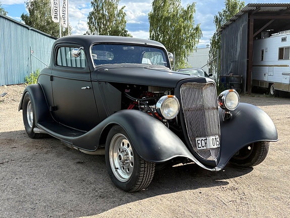 Ford Model Y 7 of 21