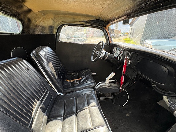 Ford Model Y 19 of 21