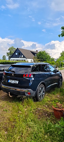 Peugeot 3008 2 of 4