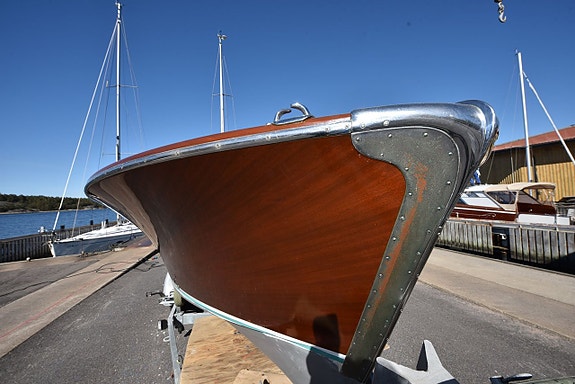 Riva Ariston 6 of 24