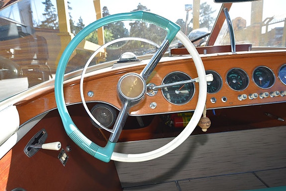 Riva Ariston 10 of 24