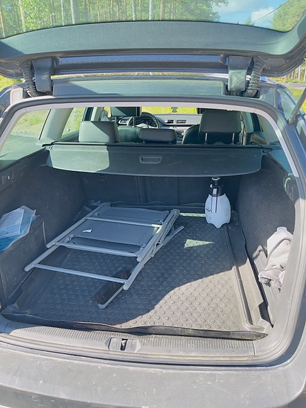 Volkswagen Passat 2 of 5
