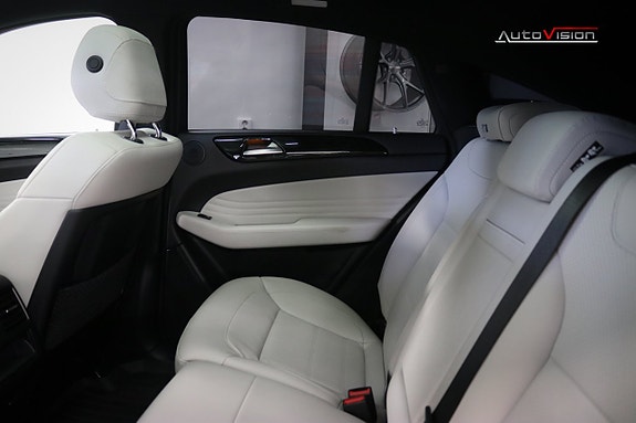 Mercedes-Benz GLE350 d 28 of 30
