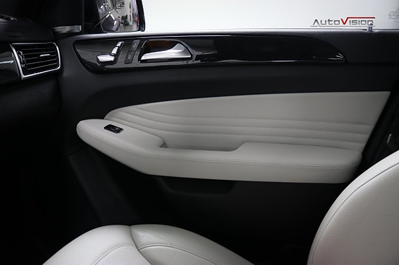 Mercedes-Benz GLE350 d 16 of 30