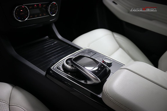 Mercedes-Benz GLE350 d 14 of 30