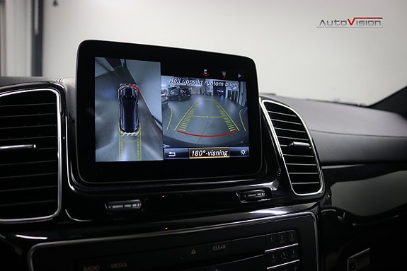 Mercedes-Benz GLE350 d 24 of 30