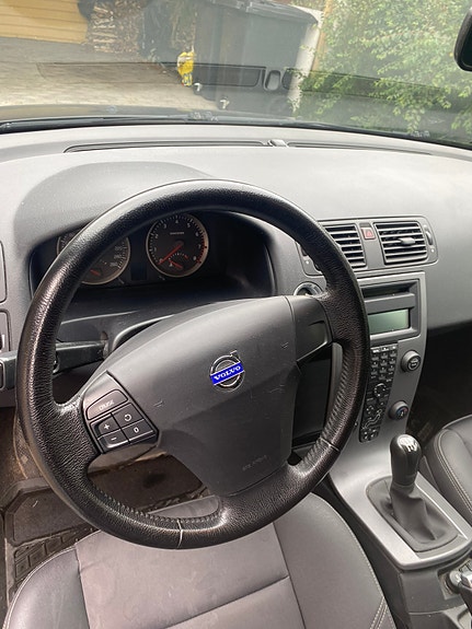 Volvo V50 5 of 5