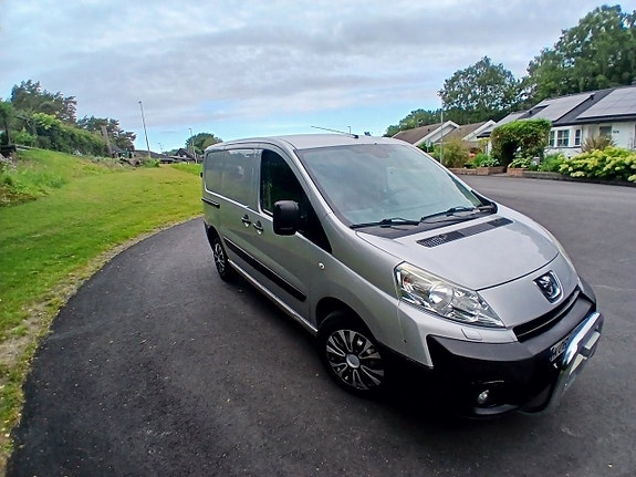Peugeot Expert 2 of 5