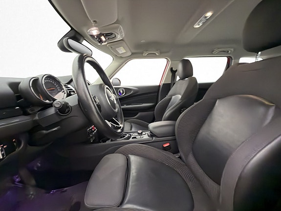 MINI Cooper 13 of 28