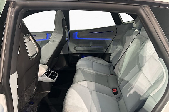 Polestar 4 12 of 20
