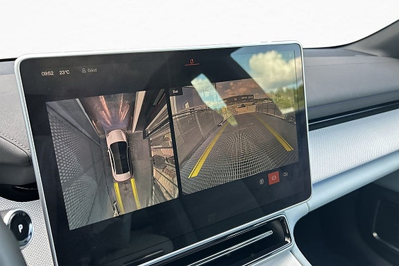 Polestar 4 17 of 20
