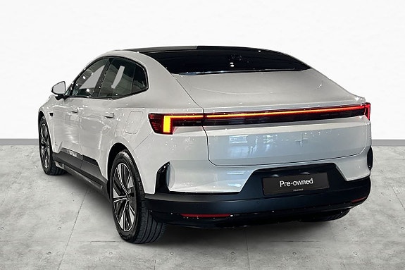 Polestar 4 8 of 20