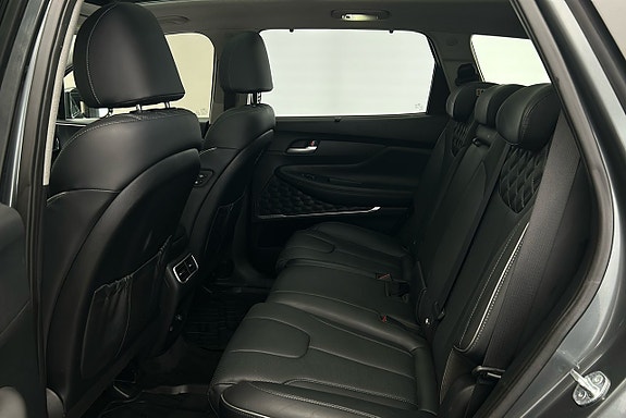 Hyundai Santa Fe 13 of 30