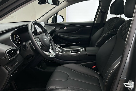 Hyundai Santa Fe 10 of 30