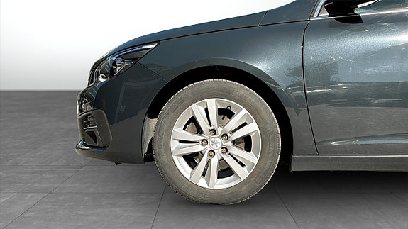 Peugeot 308 9 of 9