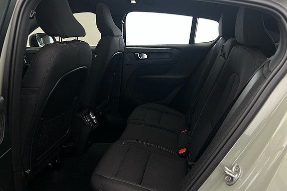 Volvo C40 13 of 29