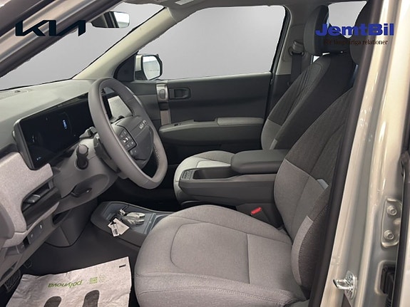 Kia EV3 8 of 14